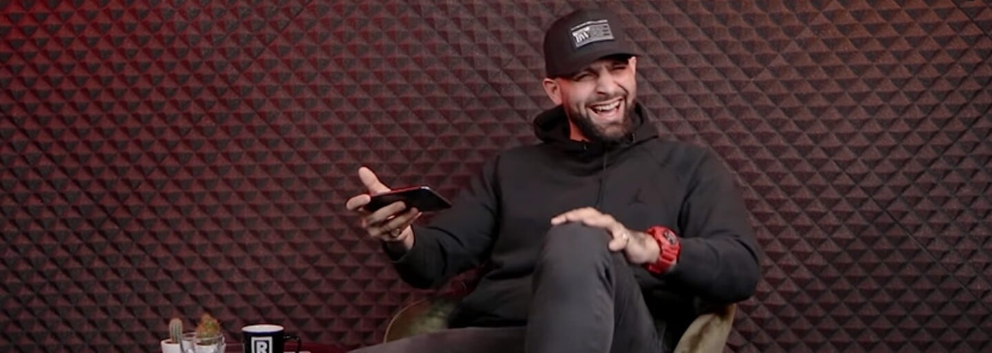 VIDEO: Refew se vysmál hejterům, kteří mu pod skladby píší nenávistné komentáře