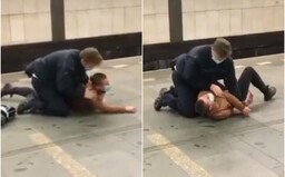 VIDEO: Revizor v Praze povalil ženu na zem a kroutil jí rukou, protože chtěla utéct. Neměla platnou jízdenku
