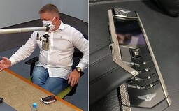 VIDEO: Robert Fico vyložil v rádiu na stôl mobil za 15 000 eur. Slovák s minimálnou mzdou by naň pracoval dva roky