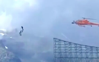 VIDEO: Sleduj, jak Tom Cruise skočil s motorkou z útesu VIDEO: Sleduj, jak Tom Cruise skočil s motorkou z útesu