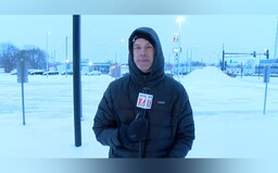 VIDEO: Sportovního reportéra vyhnali do sněhové bouře, v přímém přenosu komentoval své neštěstí a je z něho virál