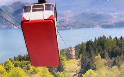 VIDEO: Unikli desivé zábery z pádu lanovky v Taliansku. Nehodu prežil len 5-ročný chlapček