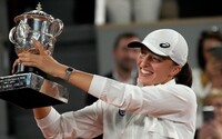 VIDEO: Vítězka Roland Garros podpořila v projevu při závěrečném ceremoniálu Ukrajinu