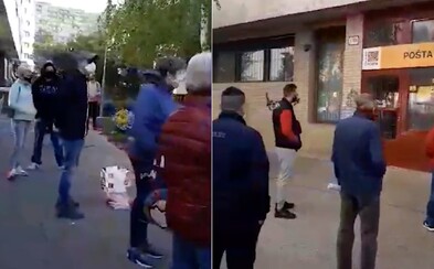 Video zachytáva nekonečný rad pred poštou v Bratislave. Pred posledným stálo viac ako 50 ľudí Video zachytáva nekonečný rad pred poštou v Bratislave. Pred posledným stálo viac ako 50 ľudí