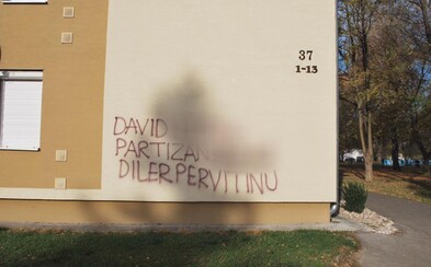 Viktora nahneval údajný díler pervitínu, jeho meno nasprejoval na budovy v Piešťanoch Viktora nahneval údajný díler pervitínu, jeho meno nasprejoval na budovy v Piešťanoch