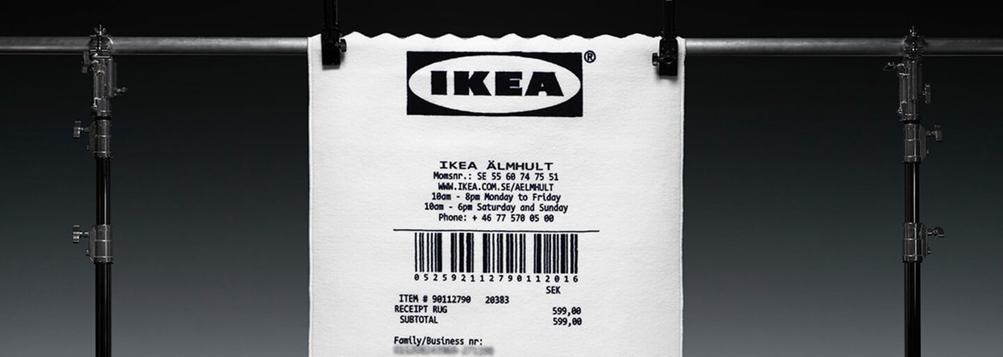 Virgil Abloh a IKEA už brzy vydají řadu bytových doplňků. Kolik bude stát Off-White polštář nebo koberec?