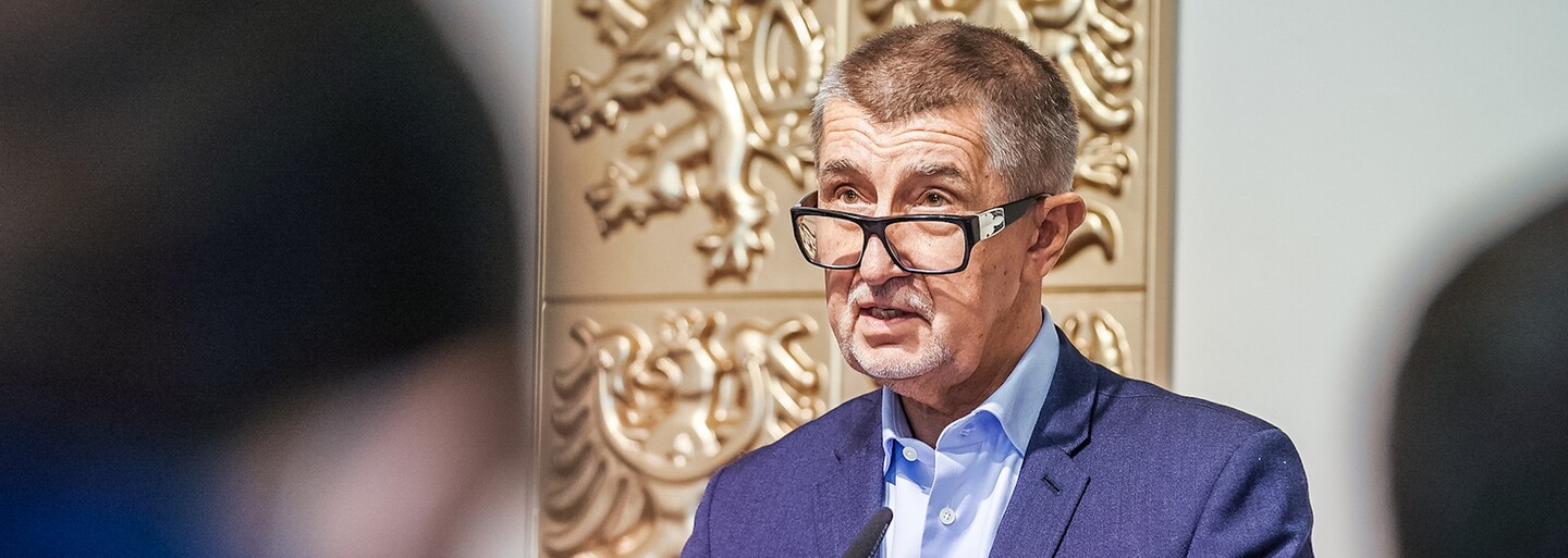 Vláda Andreje Babiše podala demisi