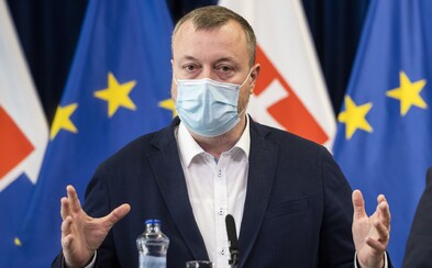 Vláda pomôže zamestnancom a zamestnávateľom, naprázdno neobídu ani SZČO a dohodári Vláda pomôže zamestnancom a zamestnávateľom, naprázdno neobídu ani SZČO a dohodári