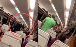 Vlakvedoucí surově zmlátil obuškem cestujícího, prý mu nešla načíst InKarta. České dráhy ho stáhly ze služby