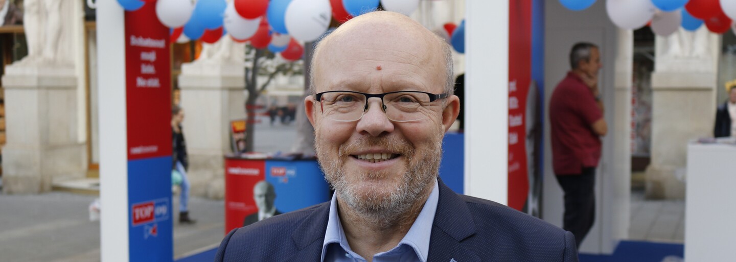 Vlastimil Válek: Je to spíš český model než bavorský. PCR testy bychom zachovali