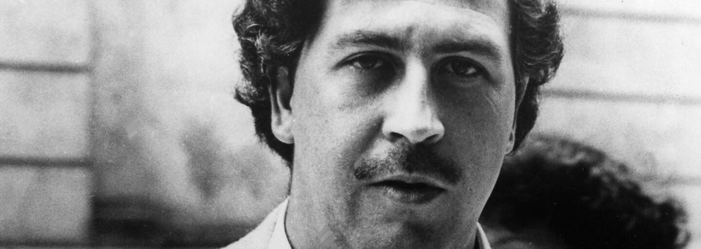 Vlastné luxusné väzenie, 60 miliónov denne a smrť kvôli telefonátu. Ako padal Pablo Escobar z trónu drogového kráľa?