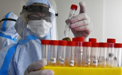 Ve Velké Británii objevili opět další nový kmen koronaviru, který se přenáší ještě rychleji Ve Velké Británii objevili opět další nový kmen koronaviru, který se přenáší ještě rychleji