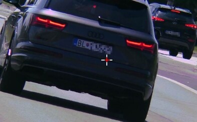 Vodič s Audi SQ7 v Bratislave prekročil rýchlosť o 70 kilometrov za hodinu Vodič s Audi SQ7 v Bratislave prekročil rýchlosť o 70 kilometrov za hodinu