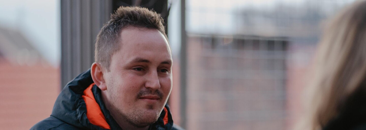 „Jsou to dva roky, ale já mám pocit, že uběhl tak týden,“ říká Jozef Kuciak, bratr zavražděného novináře Jána Kuciaka (Rozhovor)