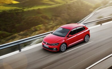 Volkswagen vzdoruje downsizingu. Nové Polo GTI dostalo až 2-litrové TSI s výkonom 200 koní Volkswagen vzdoruje downsizingu. Nové Polo GTI dostalo až 2-litrové TSI s výkonom 200 koní