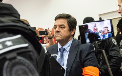 Vrah sa priznal, Kočner s roztrasenými rukami a Peter Tóth vypovedal skoro 8 hodín. Sledovali sme tri dni megaprocesu Vrah sa priznal, Kočner s roztrasenými rukami a Peter Tóth vypovedal skoro 8 hodín. Sledovali sme tri dni megaprocesu