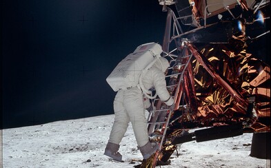 Vyber sa na Mesiac s programom Apollo cez takmer 9000 fotografií vo vysokom rozlíšení Vyber sa na Mesiac s programom Apollo cez takmer 9000 fotografií vo vysokom rozlíšení