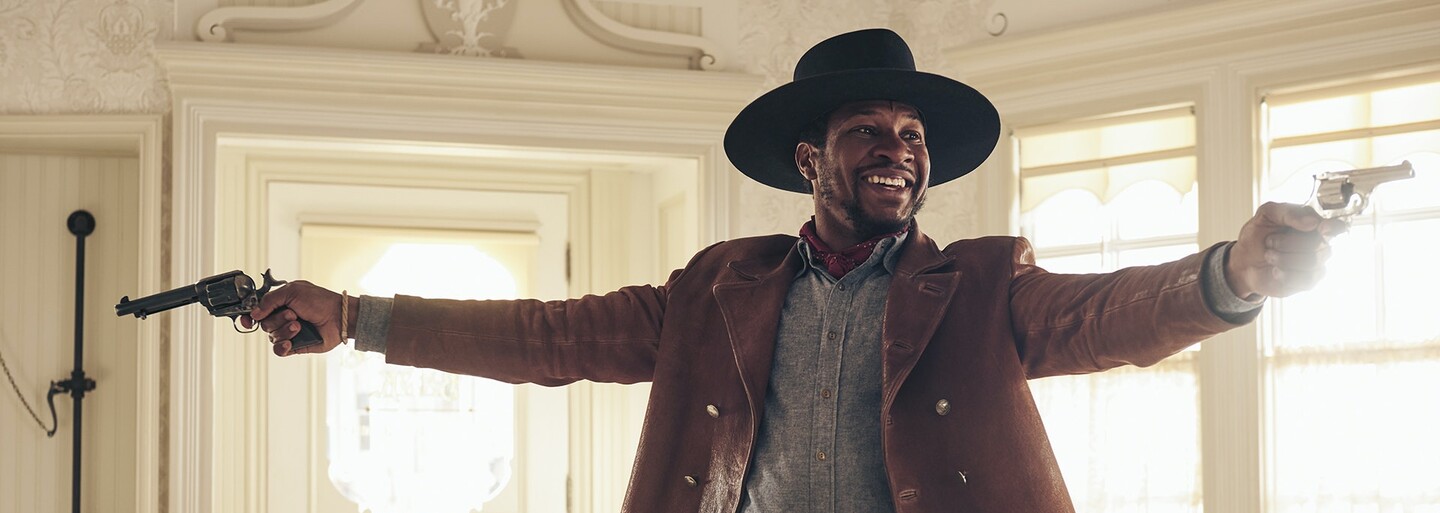 Vycházející hvězda Hollywoodu: Jonathan Majors, který ovládl Disney+, Netflix, HBO a chystá se do Creed 3 a Avengers