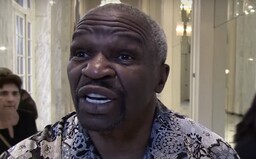 Vymlátil bych z něj duši, řekl Floyd Mayweather starší na adresu Conora McGregora
