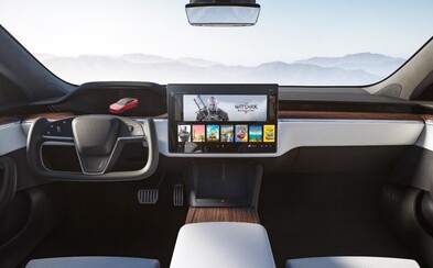 Vylepšená Tesla Model S má ještě futurističtější interiér nabitý technologiemi Vylepšená Tesla Model S má ještě futurističtější interiér nabitý technologiemi