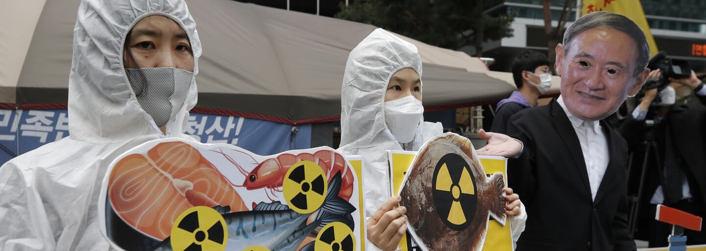 Vypij vodu z Fukušimy, vzkázala Čína japonskému vicepremiérovi. Ten se chlubil, že radioaktivitu odstranili