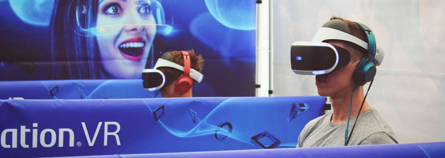 Vyzkoušeli jsme si virtuální realitu od Sony. Jaké jsou naše první dojmy?