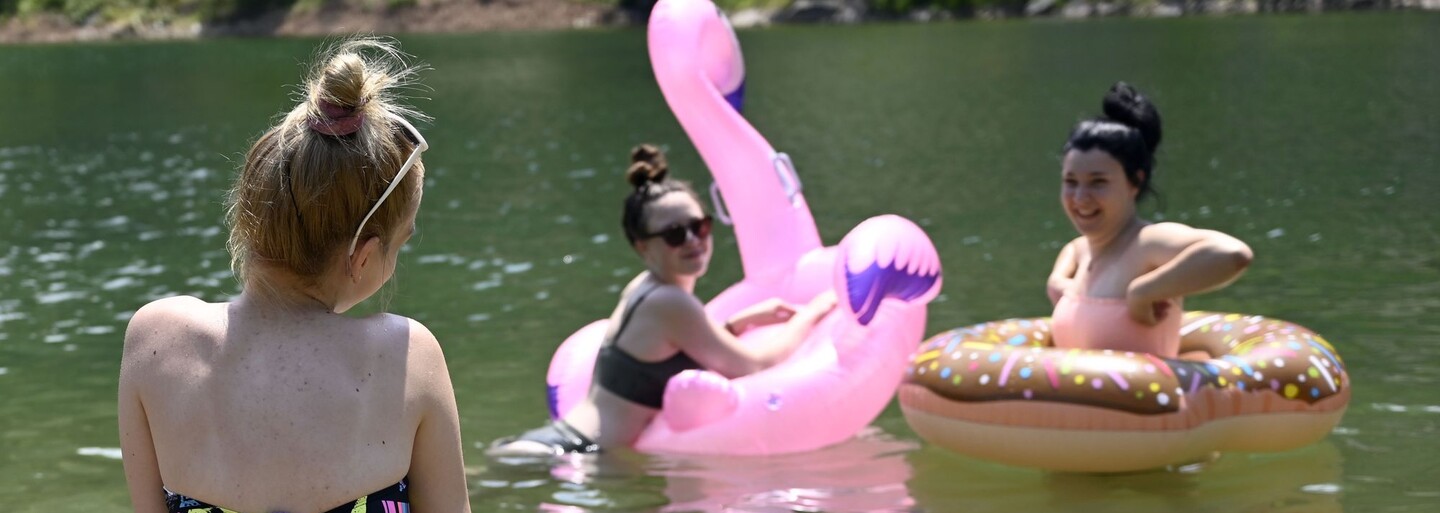Vysoké teploty v Česku přetrvají. V pondělí bude přes 31 °C