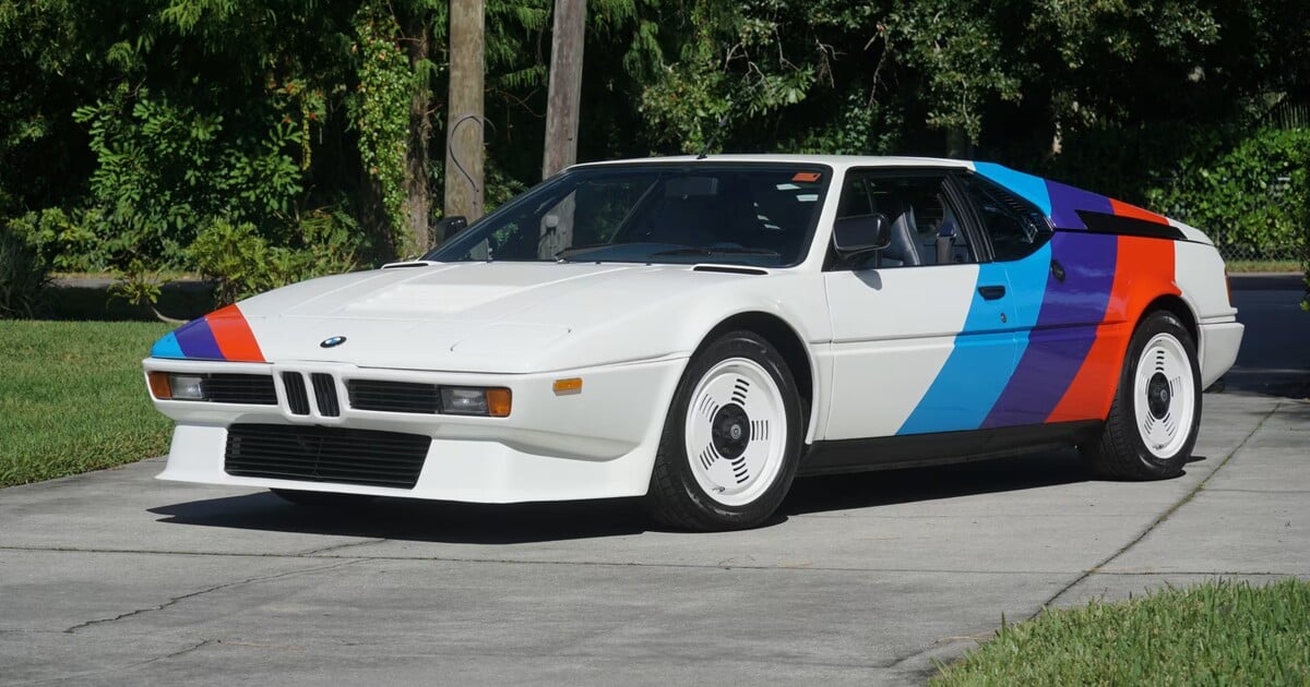 Ikonické BMW M1 Nikiho Laudy míří do aukce. Jeho cena může vyšplhat až k 14 milionům korun