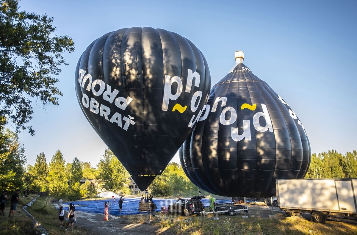 Proud na akci Beats for Love