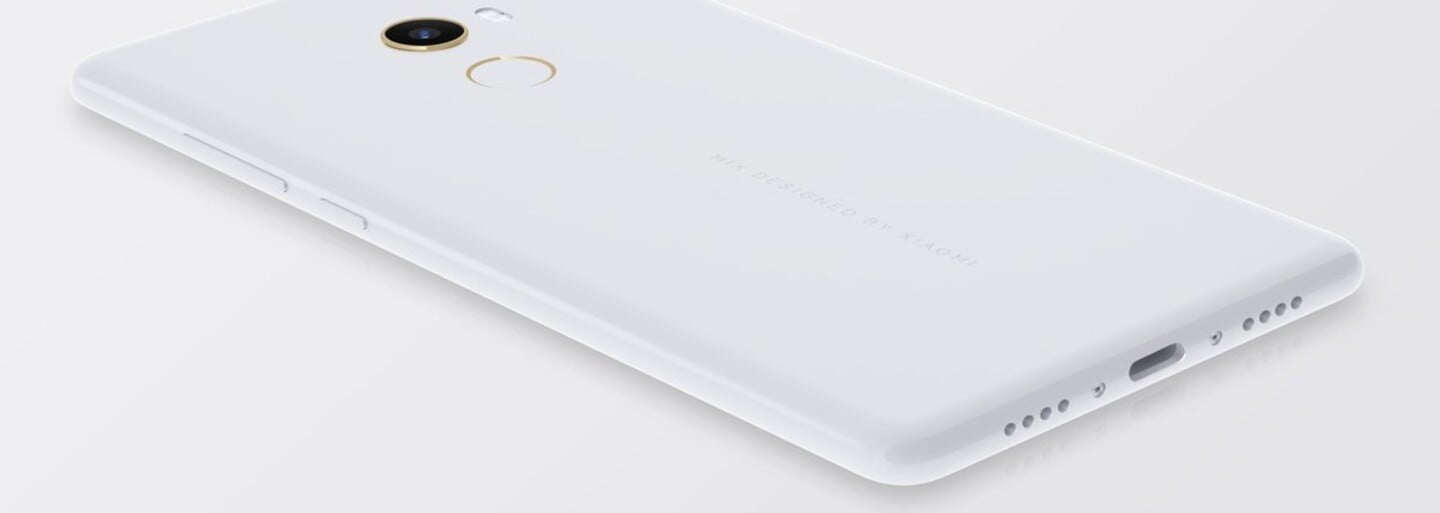Xiaomi predviedlo svoju pýchu. Android smartfón Mi MIX 2 ponúka tenučké rámiky, keramiku aj moderný hardvér