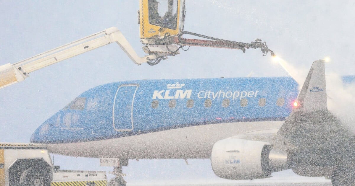 Některé lety z Prahy do Evropy jsou zrušené. Nedostaneš se do Amsterdamu ani do Paříže