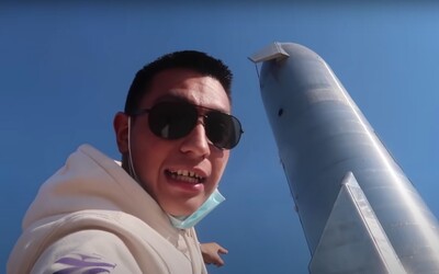 Youtuber bez povolenia vošiel do areálu spoločnosti SpaceX a nahrával si to na video. Teraz má problém