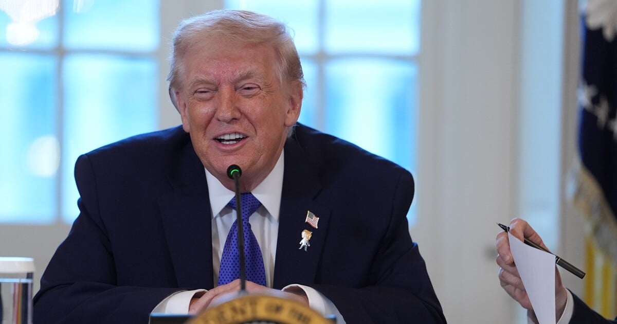 USA zvažovaly vojenský zásah proti Íránu: Trump hovoří o připravenosti jednat