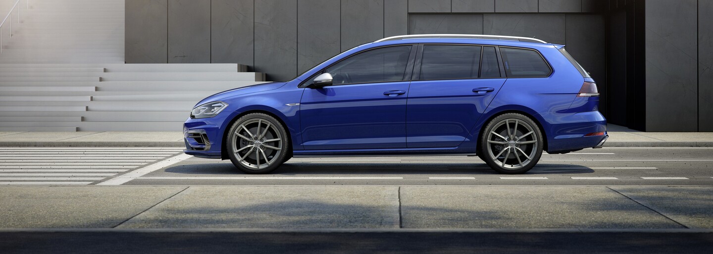 Z Golfu R sa po facelifte stáva až 310-koňový hot-hatch. Stovku dá už za 4,6 sekundy!
