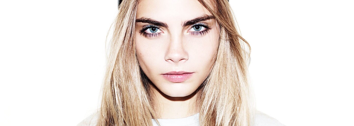 Z nádherné topmodelky je zpěvačka. Poslechni si píseň k filmu Valerian v podání Cary Delevingne