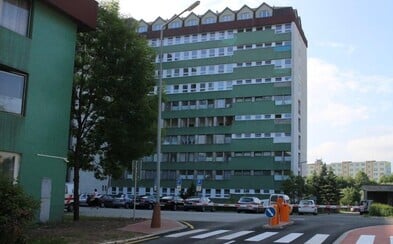 Z nemocnice v Poprade vypadlo z okna dieťa. Pád z ôsmeho poschodia neprežilo Z nemocnice v Poprade vypadlo z okna dieťa. Pád z ôsmeho poschodia neprežilo