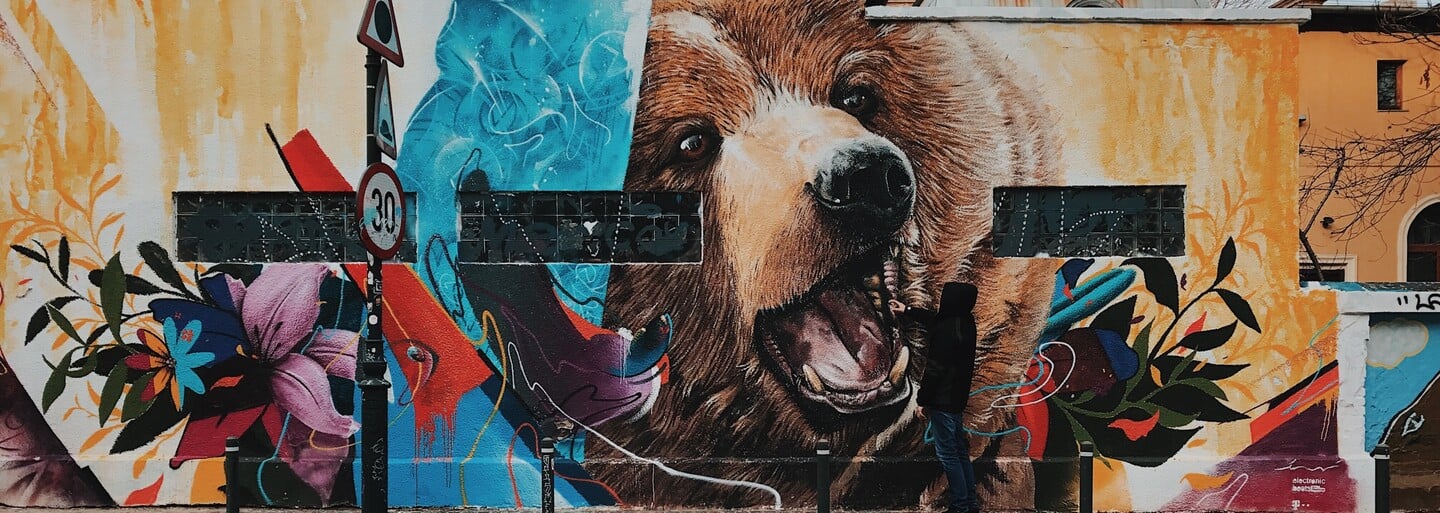 Z posprejovaných vlakov do galérií: Poznáš tieto svetové aj slovenské legendy street artu?