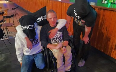Za hodinu a pol sa vďaka Zomri vyzbieralo viac ako 15-tisíc eur pre chorého Dominika. Poisťovňa mu odmietla preplatiť náklady Za hodinu a pol sa vďaka Zomri vyzbieralo viac ako 15-tisíc eur pre chorého Dominika. Poisťovňa mu odmietla preplatiť náklady