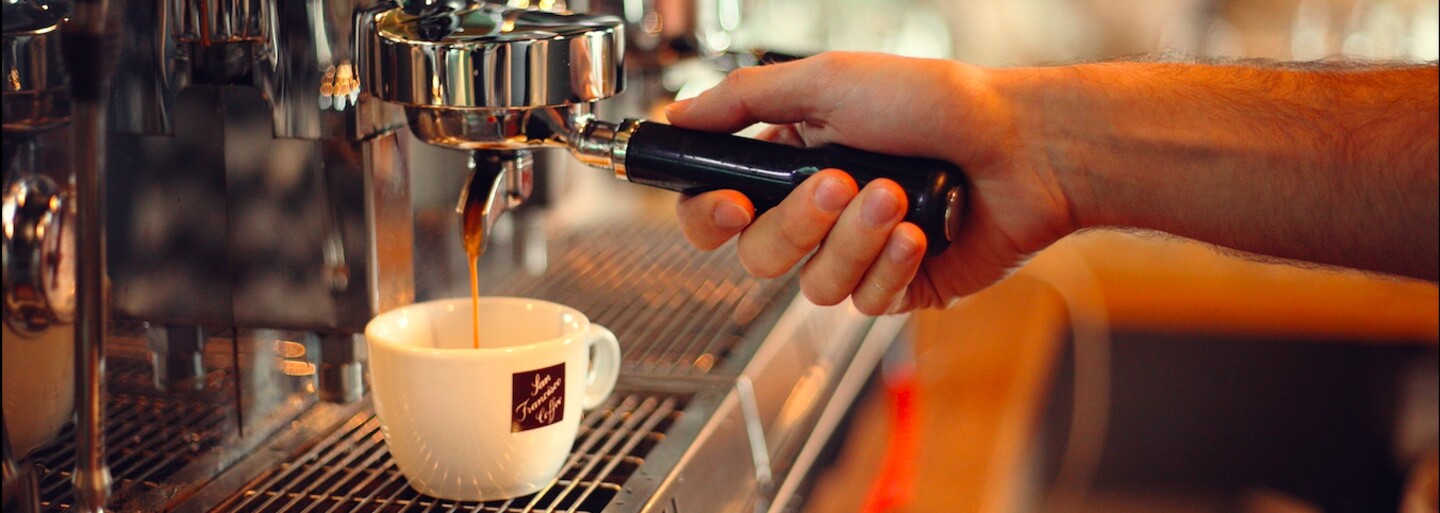 Za oknami ruch veľkomesta, vo vnútri príjemná pohoda. Vo "W cafe" si na svoje príde každý