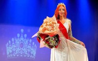 Za spev pokuta a väzenie. Miss Krymu dostala trest za spievanie ukrajinskej piesne