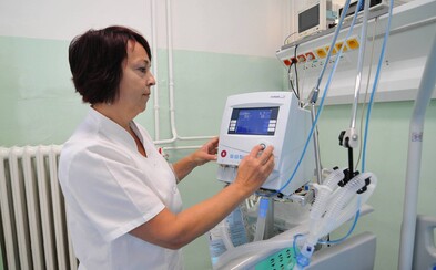 Za tři týdny postavíme 500 plicních ventilátorů, uvádí česká iniciativa. Skupina nadšenců chce vyvinout vlastní přístroje Za tři týdny postavíme 500 plicních ventilátorů, uvádí česká iniciativa. Skupina nadšenců chce vyvinout vlastní přístroje