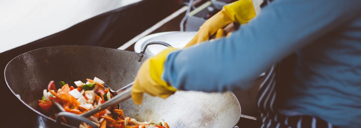 Začínala jako uklízečka, nyní je uznávanou šéfkuchařkou v michelinské restauraci. Maria si úspěch tvrdě vydřela