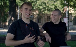 Žádný trash talk a nenávist. Youtubeři VláďaVideos a Expl0ited se budou mlátit v kleci, přesto jsou ale dobří kamarádi