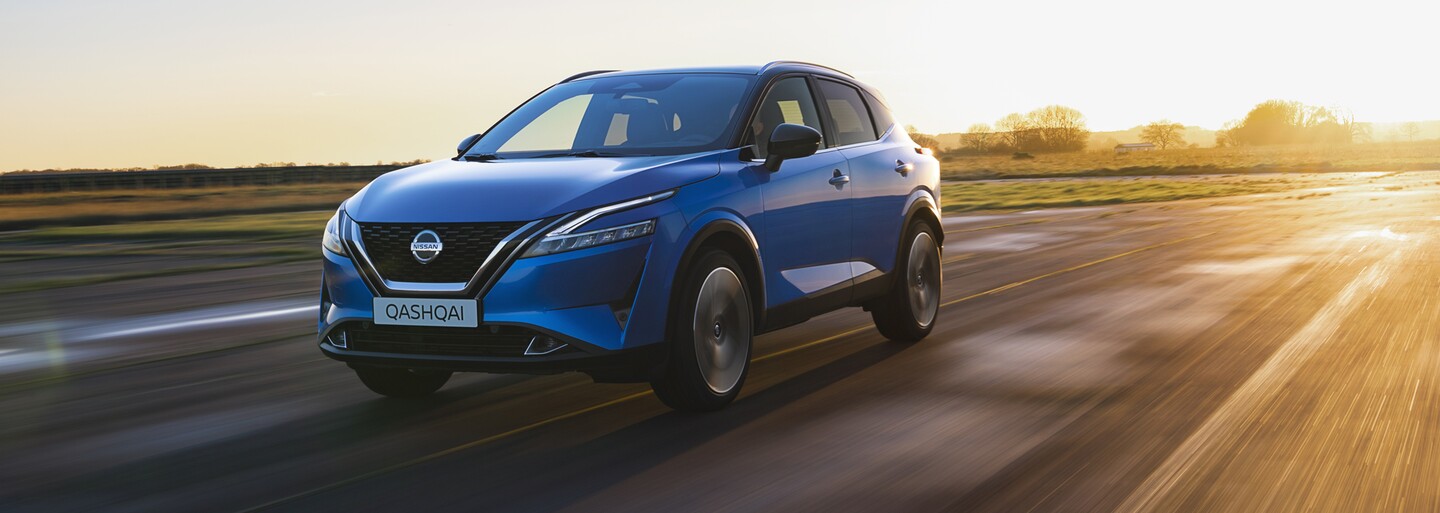 Zakladatel kompaktních crossoverů je zde ve 3. generaci. Nový Qashqai sází výhradně na hybridní pohon