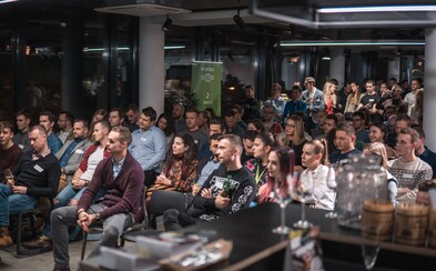 Západ slnka, dobré jedlo a množstvo inšpiratívnych Slovákov pohromade. Ďalšia Startup Grind Summer Party je už za dverami Západ slnka, dobré jedlo a množstvo inšpiratívnych Slovákov pohromade. Ďalšia Startup Grind Summer Party je už za dverami