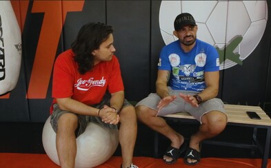 Zápasník a Rytmusov tréner Attila Végh: MMA na Slovensku konečne zažíva lepšie časy, no živiť sa ním nie je jednoduché (Rozhovor) Zápasník a Rytmusov tréner Attila Végh: MMA na Slovensku konečne zažíva lepšie časy, no živiť sa ním nie je jednoduché (Rozhovor)