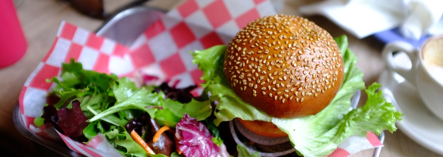 Žebříček: Takto si v Česku vedou fastfoodové řetězce s rostlinnými alternativami