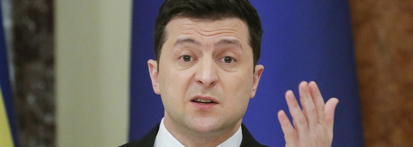 Zelenskyj pozval Putina na setkání v Donbasu. Rusko mezitím stupňuje vojenské cvičení
