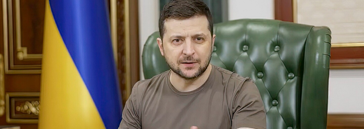 Zelenskyj přistál ve Velké Británii, setká se s premiérem Sunakem i králem Karlem III.