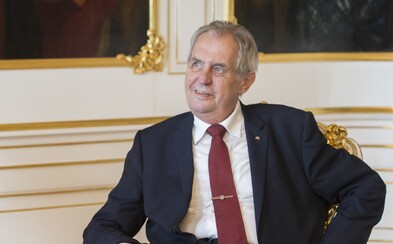 Zeman dostal první dávku vakcíny proti koronaviru Zeman dostal první dávku vakcíny proti koronaviru
